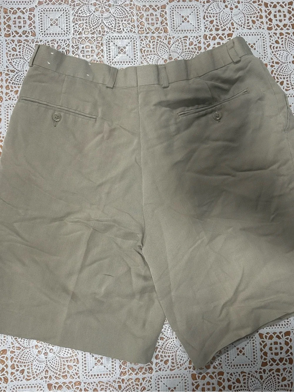 Greg Peters Men’s Khaki Pleated Dress Golf Shorts Tagged 34 Fits 32